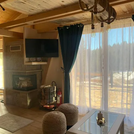 Etna Planinska Kuca バイナ・バシュタ