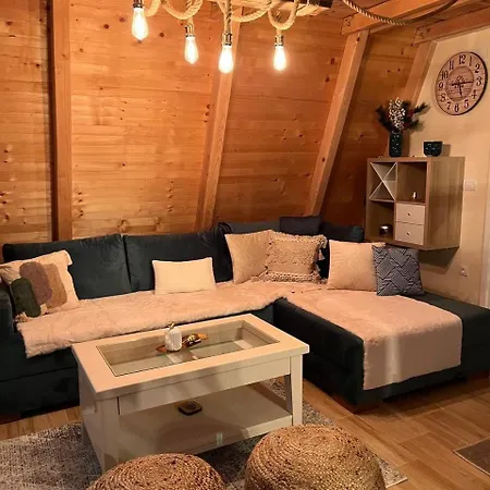 Etna Planinska Kuca *