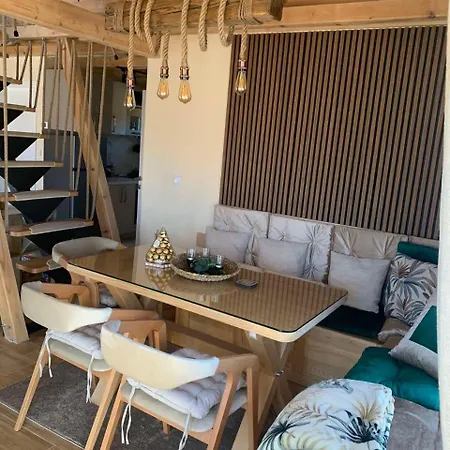 Etna Planinska Kuca バイナ・バシュタ