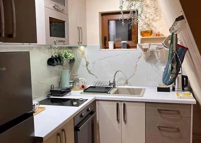 Nyaraló Etna Planinska Kuca *